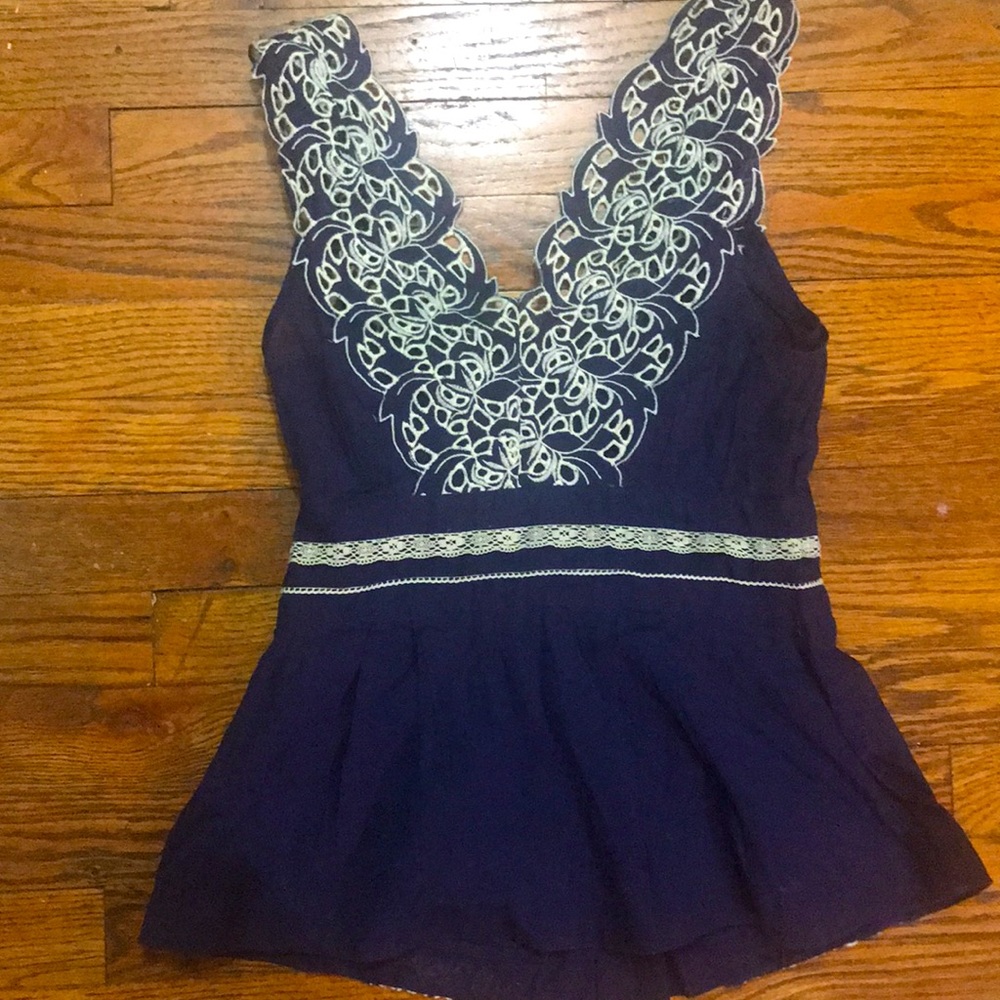 Anthropologie Floreat Navy White Cutout Scallop Blouse 2 / XS-S - Picture 7 of 8